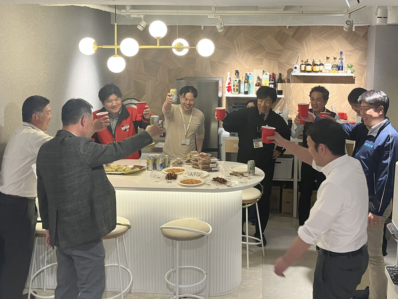 笑いと愛があふれる！社長送別会を開催しました🎉